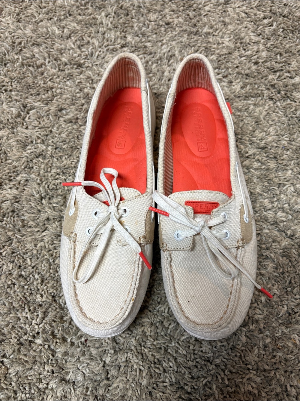 Sperry Women’s Canvas Boat Shoes in cream with Coral Insole size 10